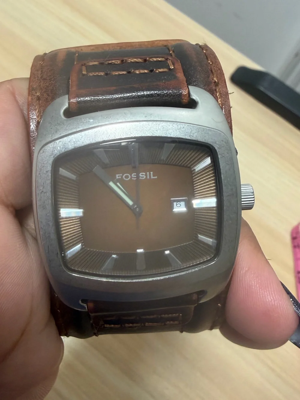 Fossil warm luminous strap
